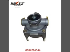 Original Quality Relay Valve Hydraulic Acceleration Valve 0004296544 0004299544 For Truck