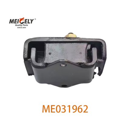 OEM ME031962 Engine Mounting For Mitsubishi Fuso 6D14
