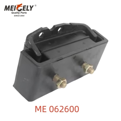 Heavy Truck ME 062600 ME 05257 Rubber Engine Mounting For  Mitsubishi