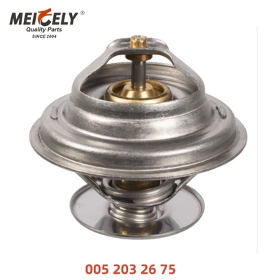 Engine Coolant Thermostat OEM 0052032675  1032000819 For Merceds-Benz