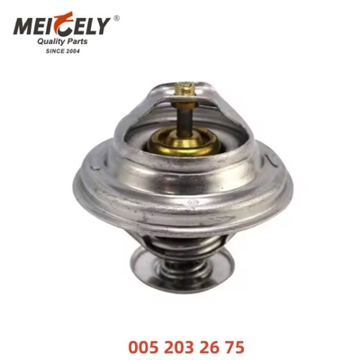Engine Coolant Thermostat OEM 0052032675  1032000819 For Merceds-Benz