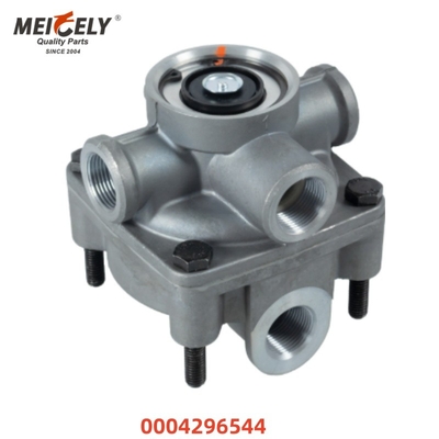 Original Quality Relay Valve Hydraulic Acceleration Valve 0004296544 0004299544 For Truck
