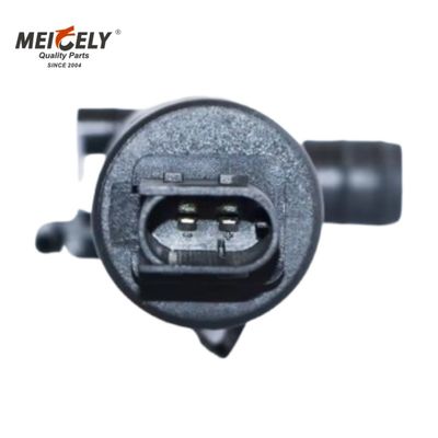 82171135 High-Efficiency Windshield Washer Pump Compatible With VOL-VO Trucks