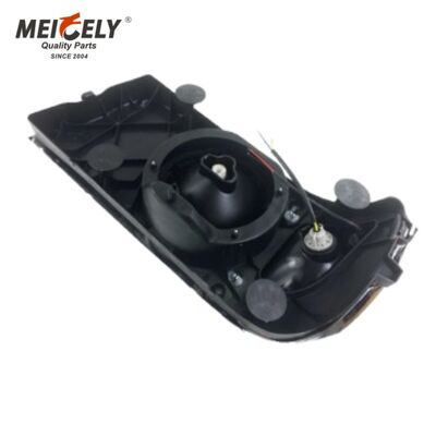 2M0533AM2 Premium Head Lamp Assembly For Mack Trucks – OEM Replacement Headlight