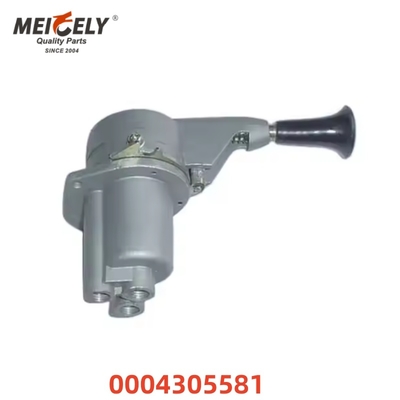 High-Quality Three-way Hand Brake Valve OEM 0004305581 0004308581 for DAF / Mercedes-Benz